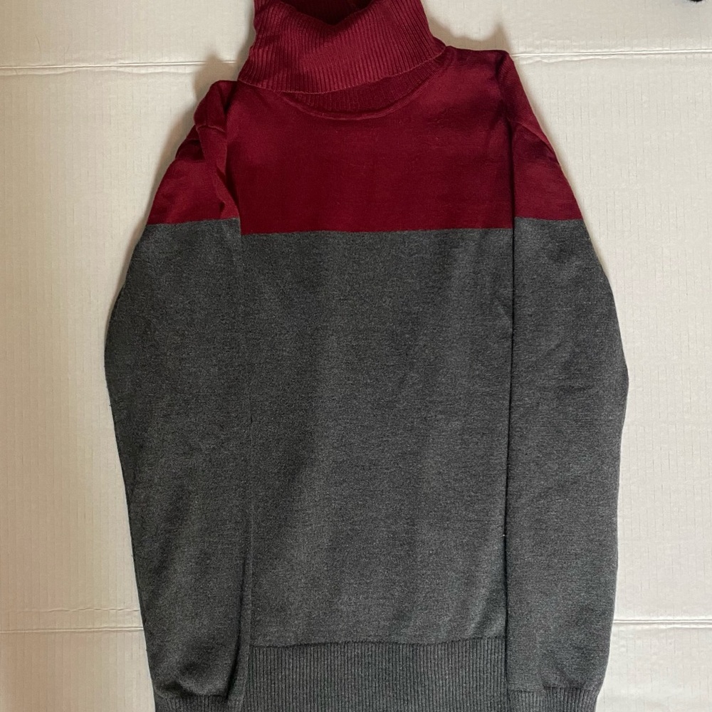 Cynthia Rowley Grey and Maroon Turtleneck